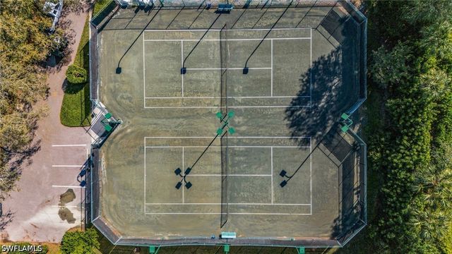 9833 Clear Lake CIR, Naples, FL 34109