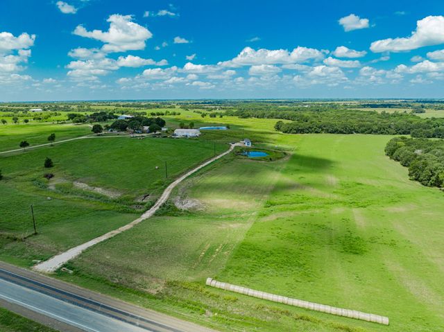 7032 FM 751, Wills Point, TX 75169