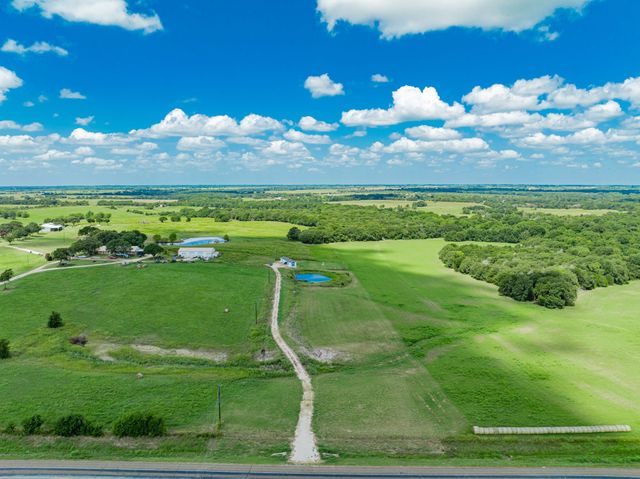 7032 FM 751, Wills Point, TX 75169