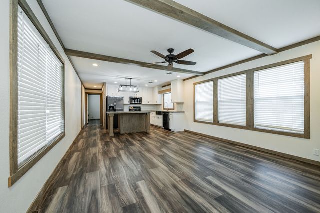 7032 FM 751, Wills Point, TX 75169