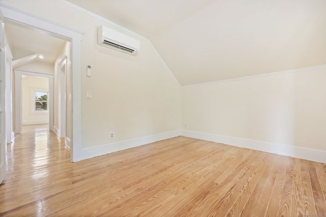 366 Suburban Avenue, Fairfield, CT 06825