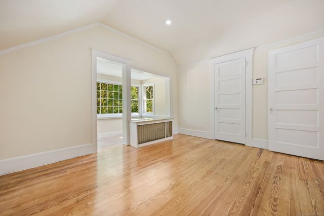 366 Suburban Avenue, Fairfield, CT 06825