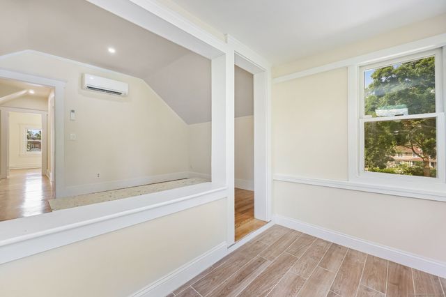 366 Suburban Avenue, Fairfield, CT 06825