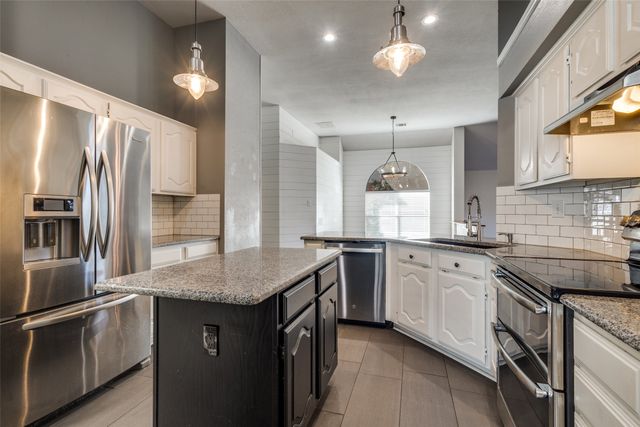 2024 Brookville Lane, Flower Mound, TX 75028