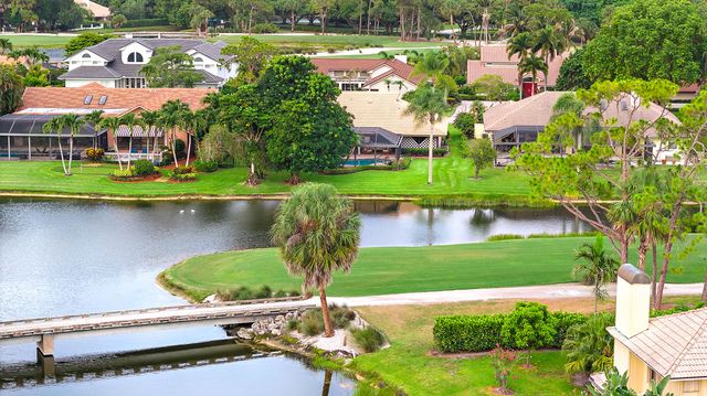 28 Marlwood Lane, Palm Beach Gardens, FL 33418
