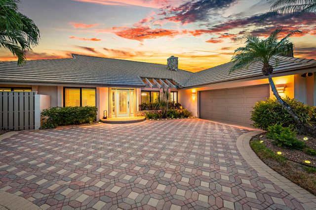 28 Marlwood Lane, Palm Beach Gardens, FL 33418