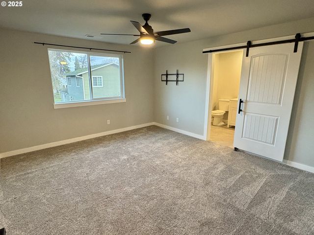 2443 26TH Ave, Forest Grove, OR 97116