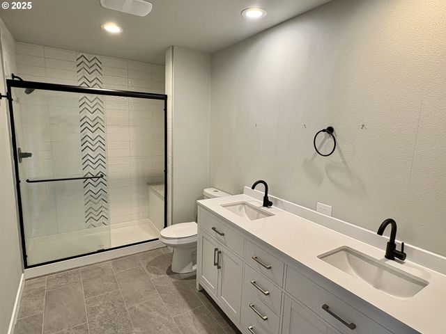 2443 26TH Ave, Forest Grove, OR 97116