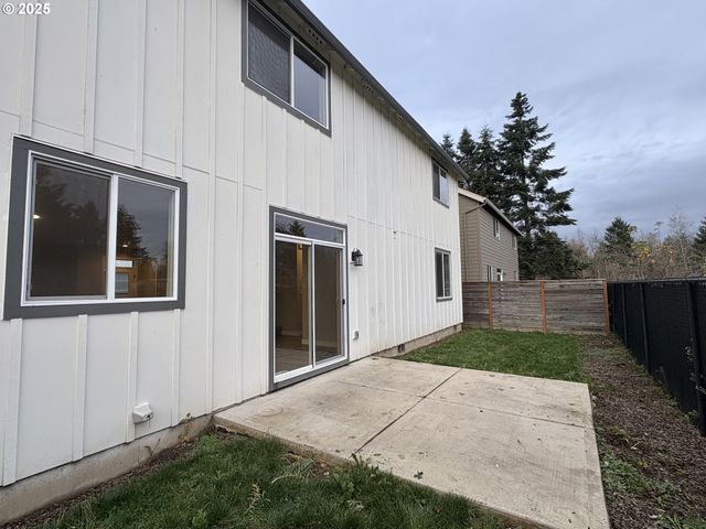 2443 26TH Ave, Forest Grove, OR 97116