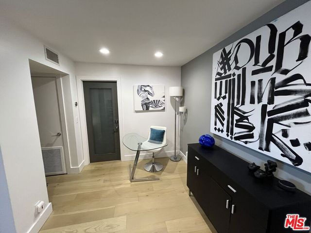 723 Palisades Beach Road 211, Santa Monica, CA 90402