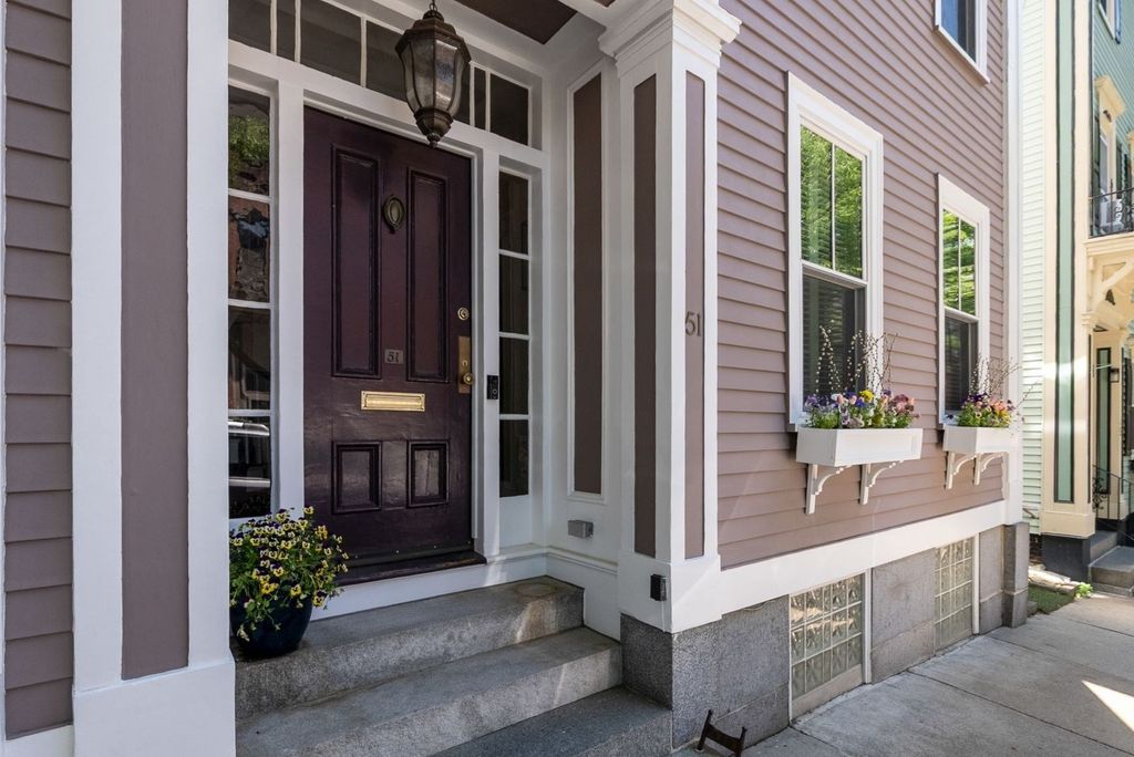 51 Chestnut Street, Boston, MA 02129