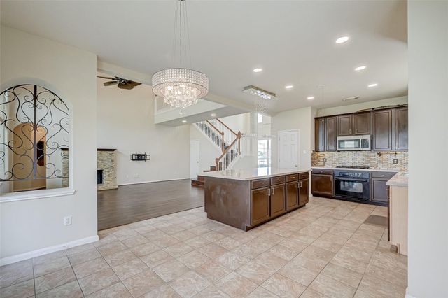 11205 Sunlit Bay Drive, Pearland, TX 77584