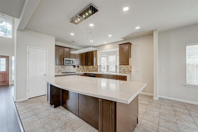 11205 Sunlit Bay Drive, Pearland, TX 77584