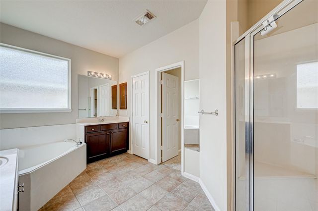 11205 Sunlit Bay Drive, Pearland, TX 77584
