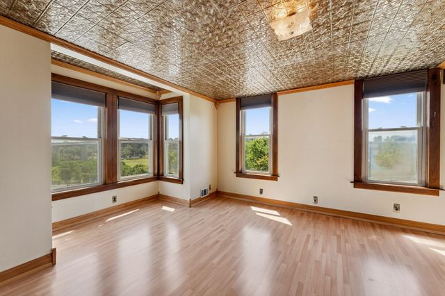 275 Cliff Street, Saint Paul, MN 55102