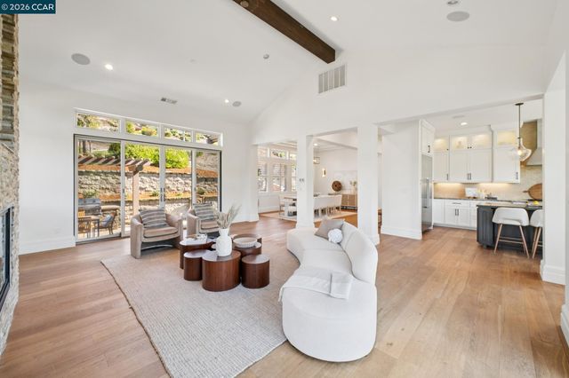 120 Arbor View Ln, Lafayette, CA 94549