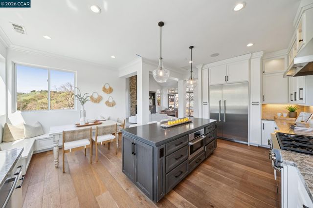 120 Arbor View Ln, Lafayette, CA 94549