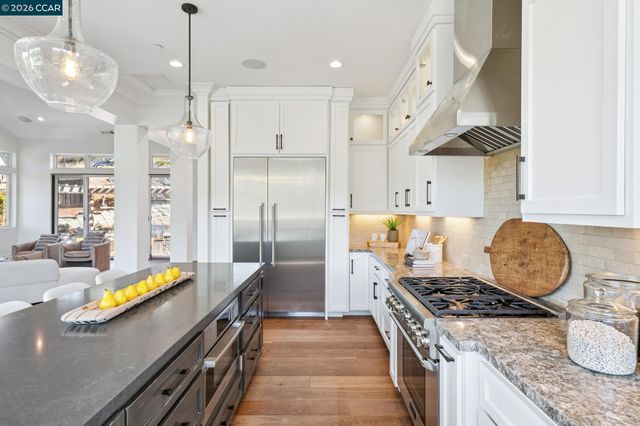 120 Arbor View Ln, Lafayette, CA 94549