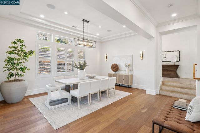 120 Arbor View Ln, Lafayette, CA 94549