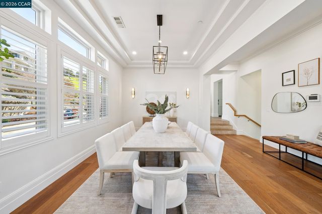 120 Arbor View Ln, Lafayette, CA 94549