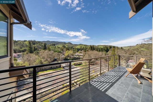 120 Arbor View Ln, Lafayette, CA 94549