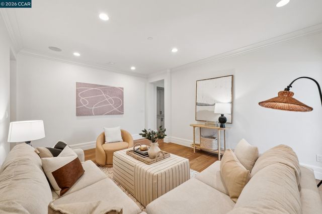 120 Arbor View Ln, Lafayette, CA 94549