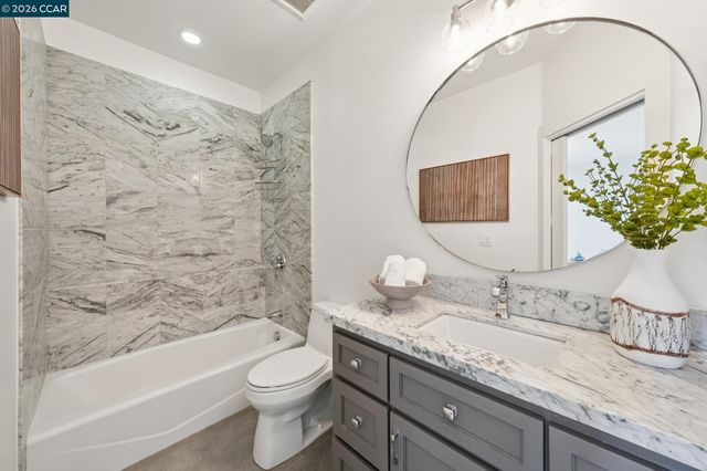 120 Arbor View Ln, Lafayette, CA 94549