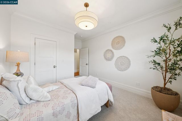 120 Arbor View Ln, Lafayette, CA 94549