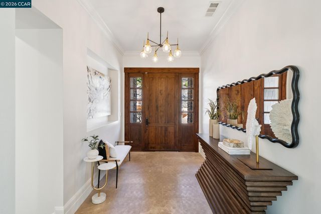 120 Arbor View Ln, Lafayette, CA 94549