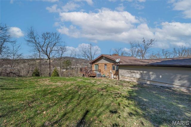 224 W 17th Street, Hermann, MO 65041