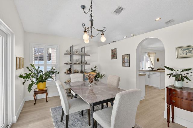 327 SW 191st Terrace, Pembroke Pines, FL 33029
