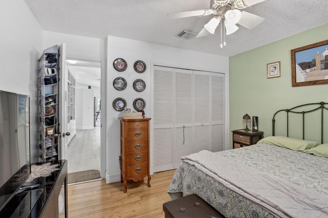 327 SW 191st Terrace, Pembroke Pines, FL 33029