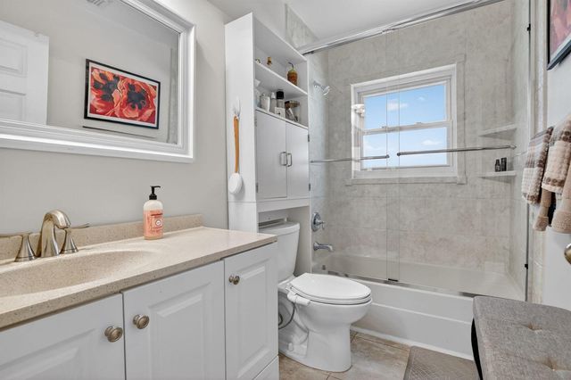 327 SW 191st Terrace, Pembroke Pines, FL 33029