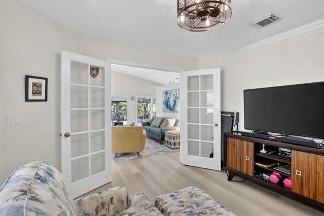 327 SW 191st Terrace, Pembroke Pines, FL 33029