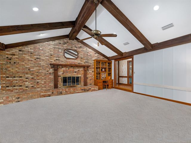 1639 SE Loop 456, Jacksonville, TX 75766