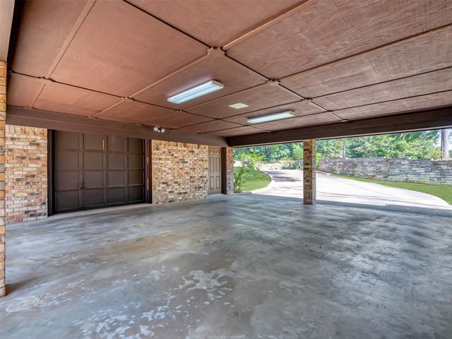 1639 SE Loop 456, Jacksonville, TX 75766
