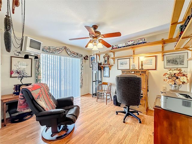 1822 LAUREL OAK DRIVE, Valrico, FL 33596