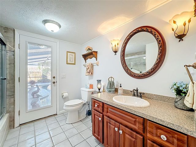 1822 LAUREL OAK DRIVE, Valrico, FL 33596