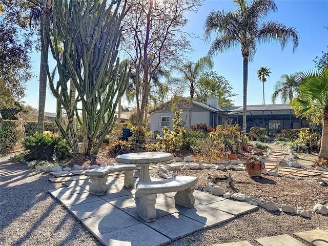 1822 LAUREL OAK DRIVE, Valrico, FL 33596