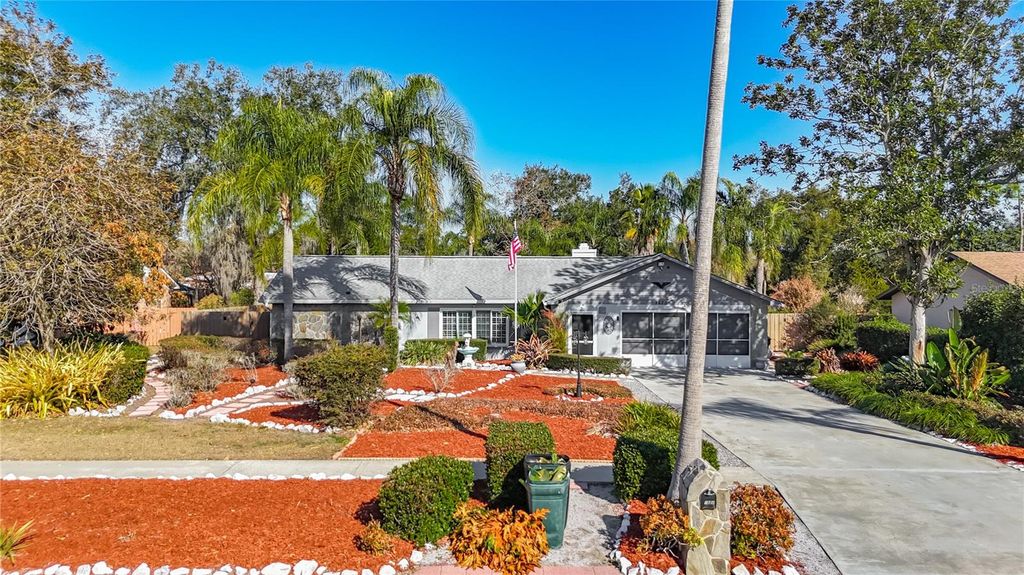 Image 4 of property listing at 1822 LAUREL OAK DRIVE, Valrico, FL 33596