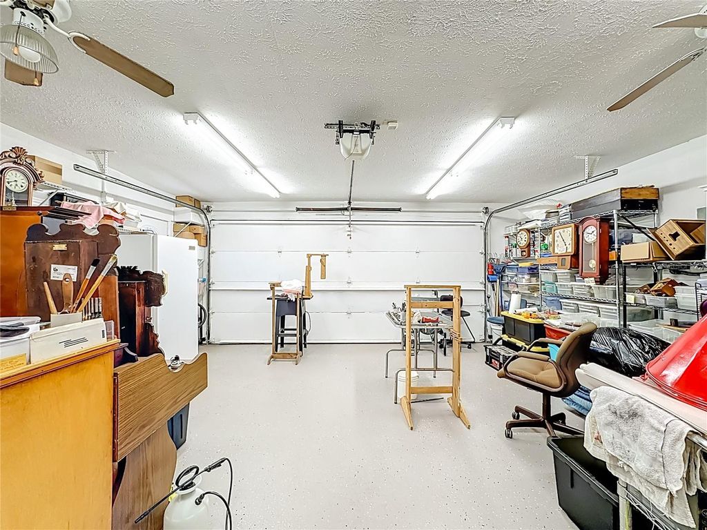 Image 45 of property listing at 1822 LAUREL OAK DRIVE, Valrico, FL 33596