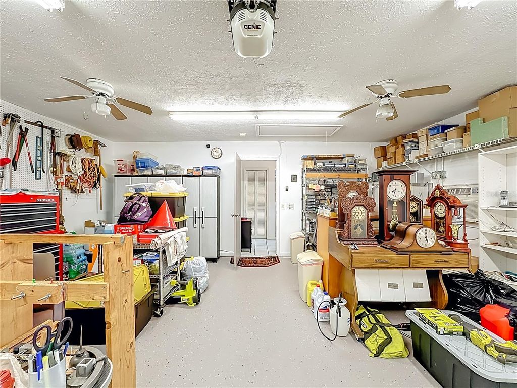 Image 46 of property listing at 1822 LAUREL OAK DRIVE, Valrico, FL 33596