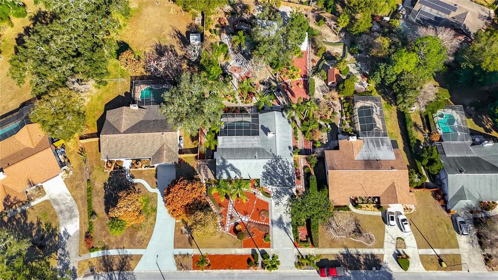 Image 62 of property listing at 1822 LAUREL OAK DRIVE, Valrico, FL 33596