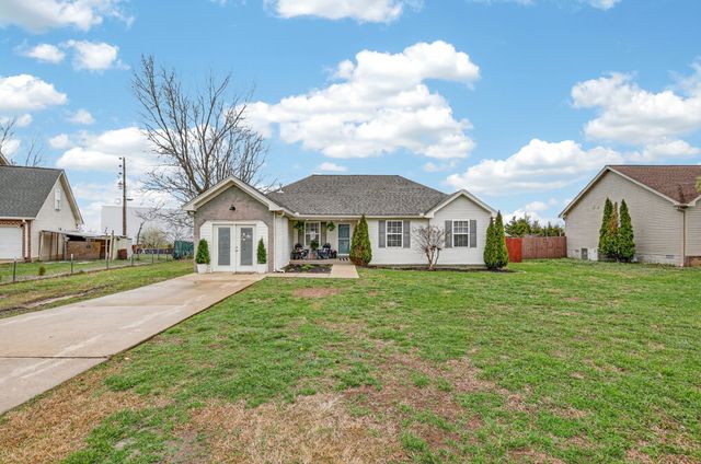 123 Sara Cir, Lebanon, TN 37090