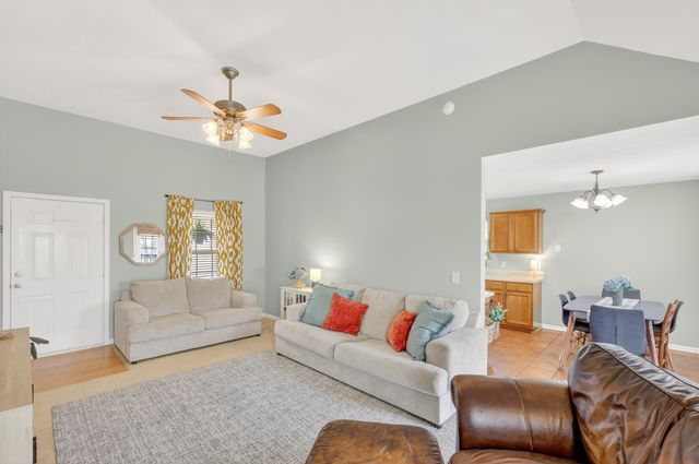 123 Sara Cir, Lebanon, TN 37090