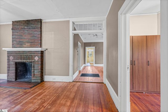 121 Ebaugh Avenue, Greenville, SC 29607