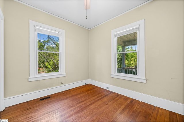 121 Ebaugh Avenue, Greenville, SC 29607