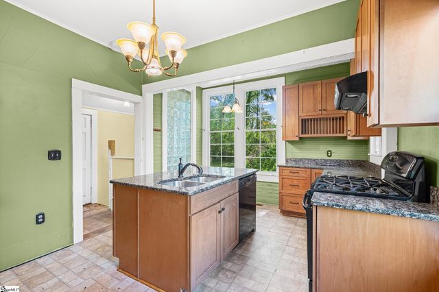 121 Ebaugh Avenue, Greenville, SC 29607