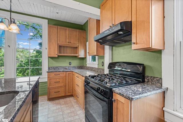 121 Ebaugh Avenue, Greenville, SC 29607