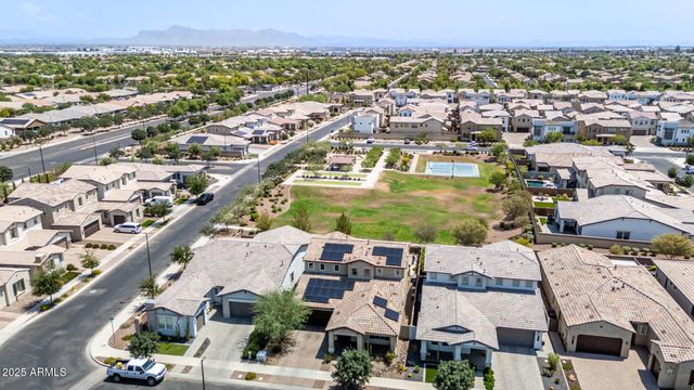 1657 S HENRY Lane, Gilbert, AZ 85295